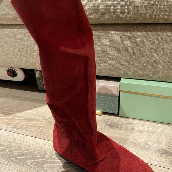 3 pairs of suede boots - Picture 10 of 14